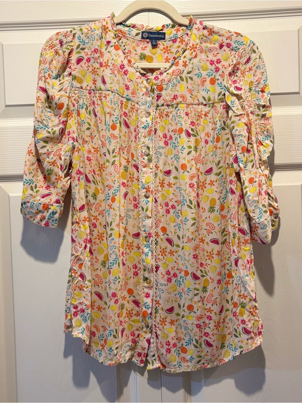 Democracy Button Front Fruit Floral Print Ruffle 3/4 Sleeve Lightweight Blouse L